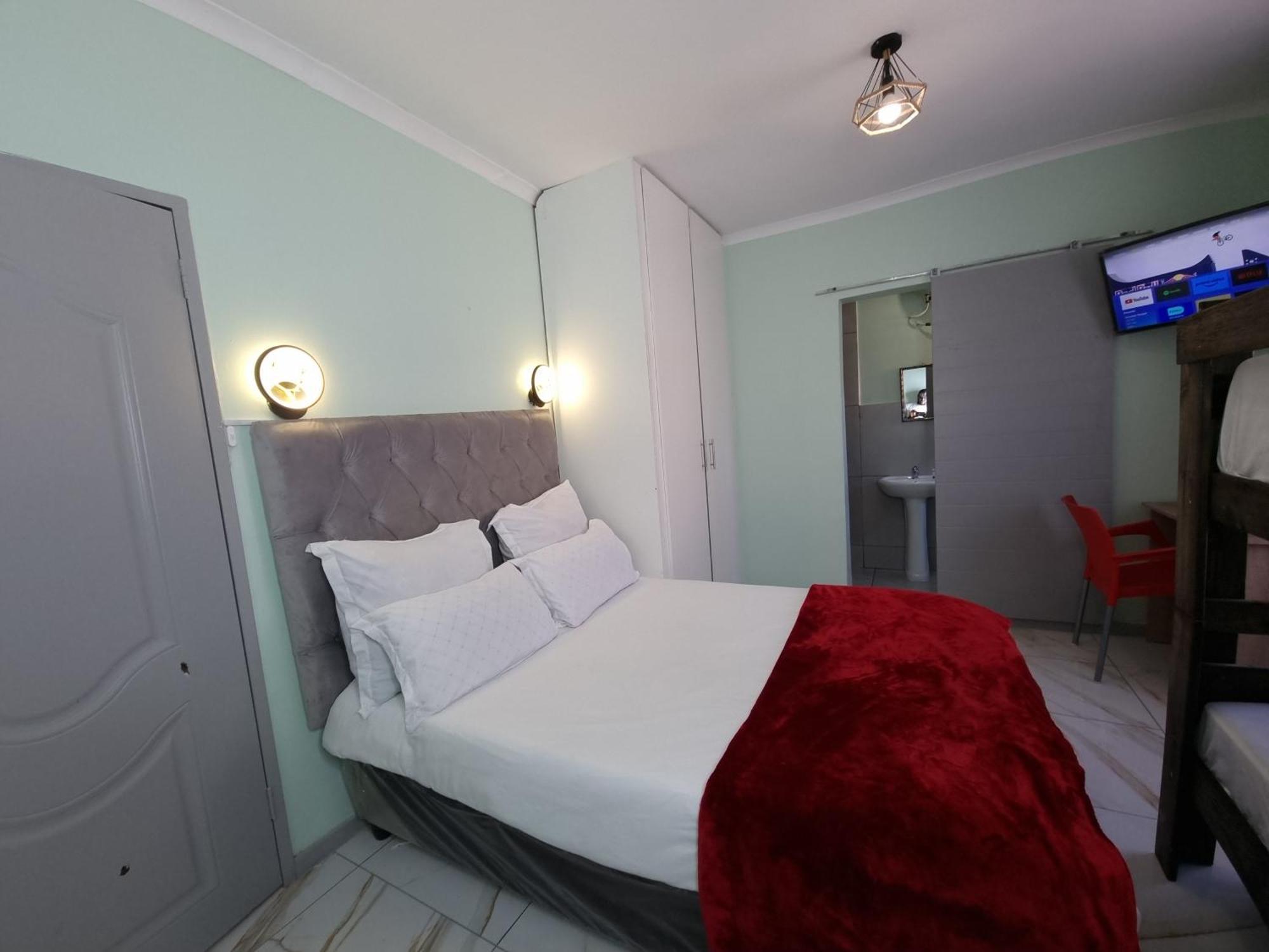 Ojong's Kraaifontein - Eikendel Guest house Cape Town